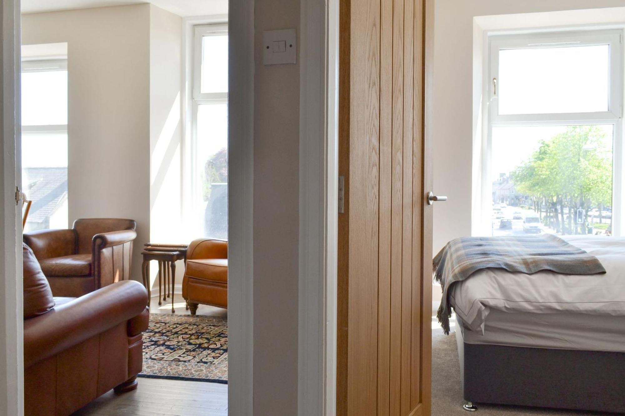 Inver House Apartment Inverurie Bagian luar foto