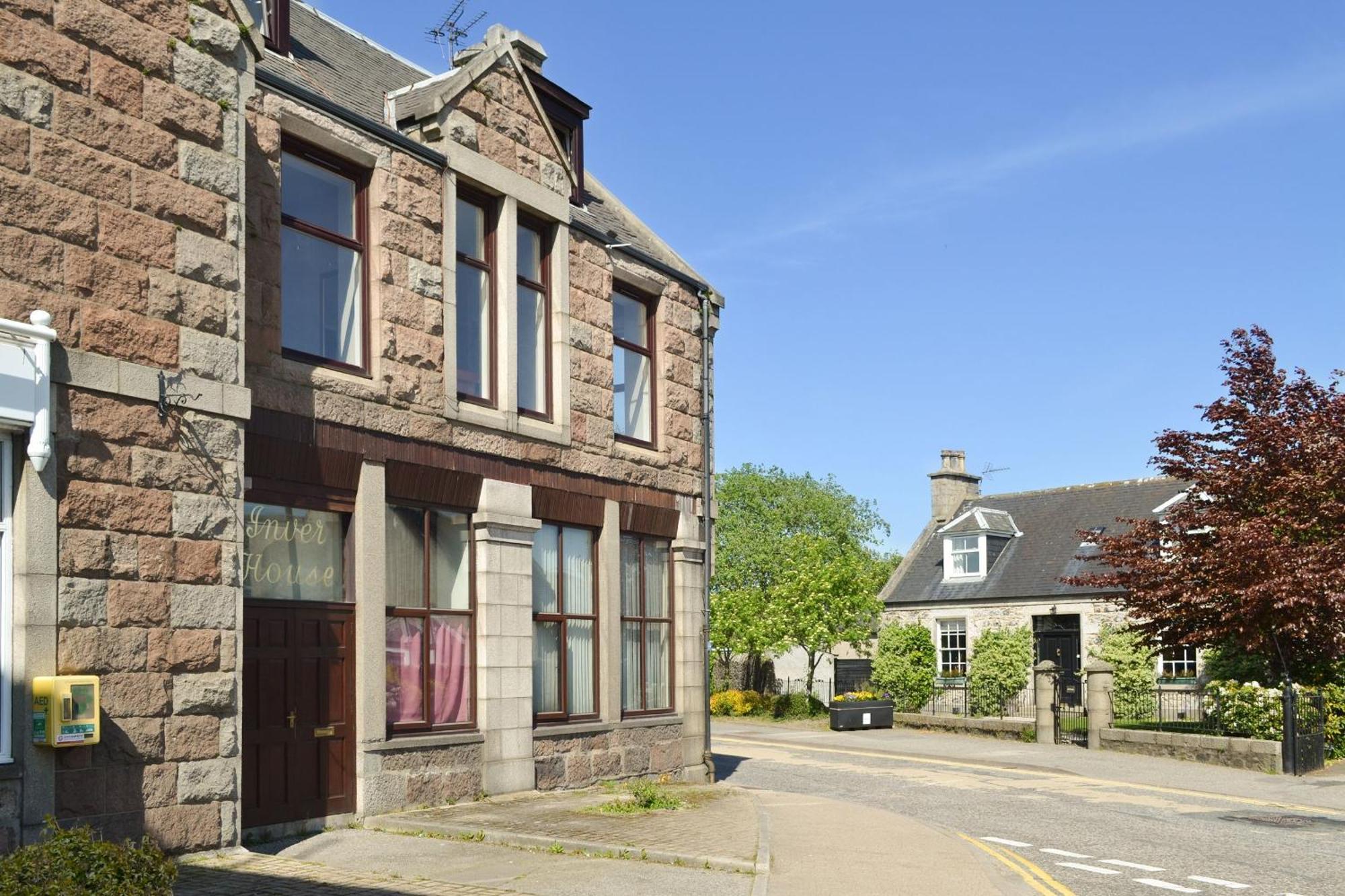 Inver House Apartment Inverurie Bagian luar foto