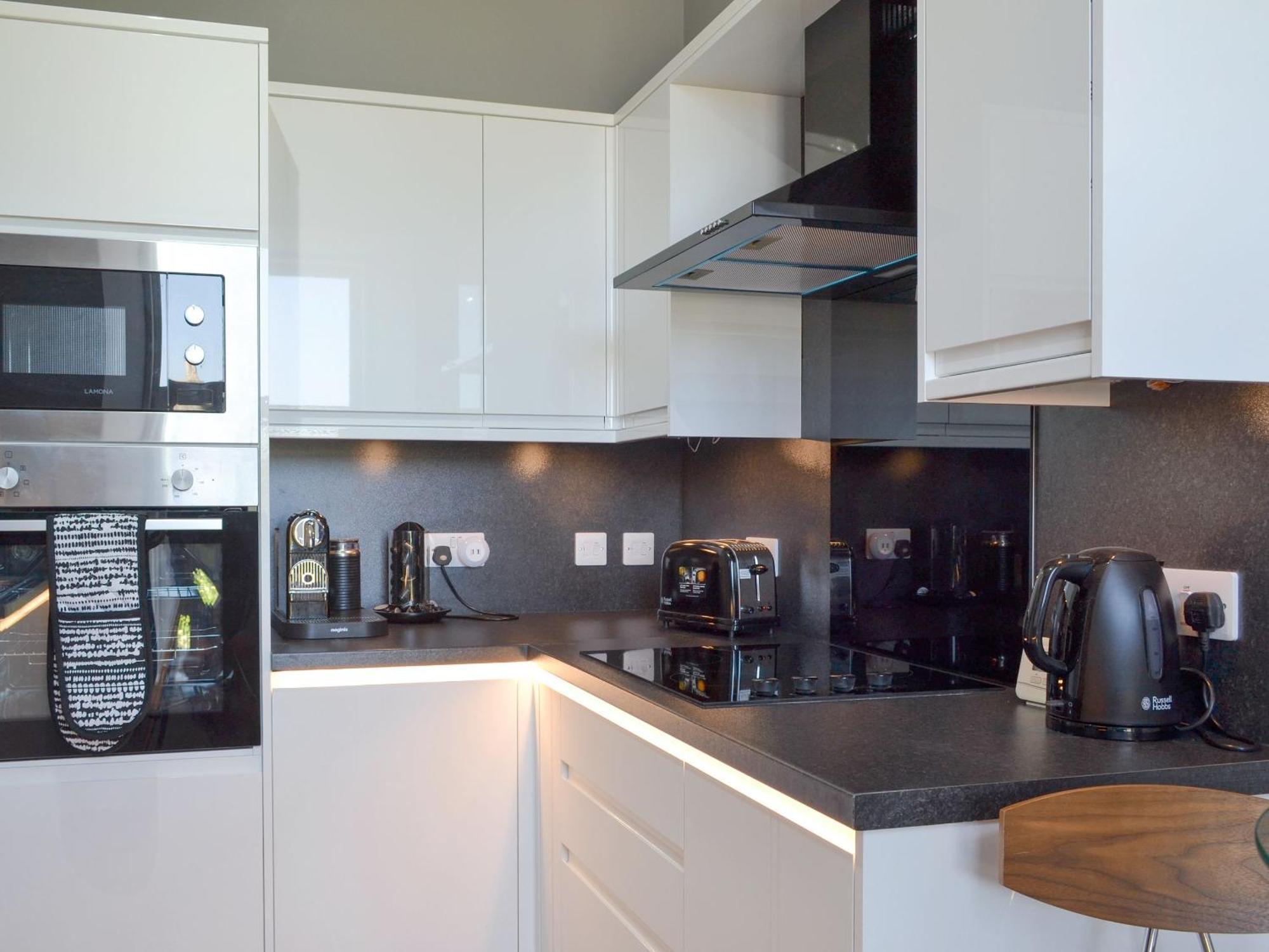 Inver House Apartment Inverurie Bagian luar foto